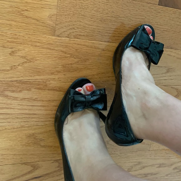 Enzo Angiolini Size 7 . 5 Black Peek a Boo with a Bow Pump - Picture 5 of 12